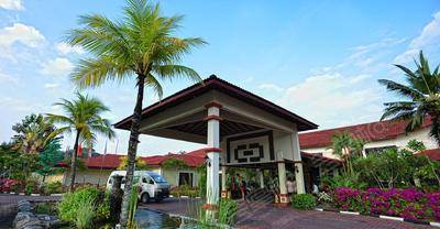 兰卡威假日海滩别墅度假村及水疗中心(Holiday Villa Beach Resort & Spa Langkawi)外观
